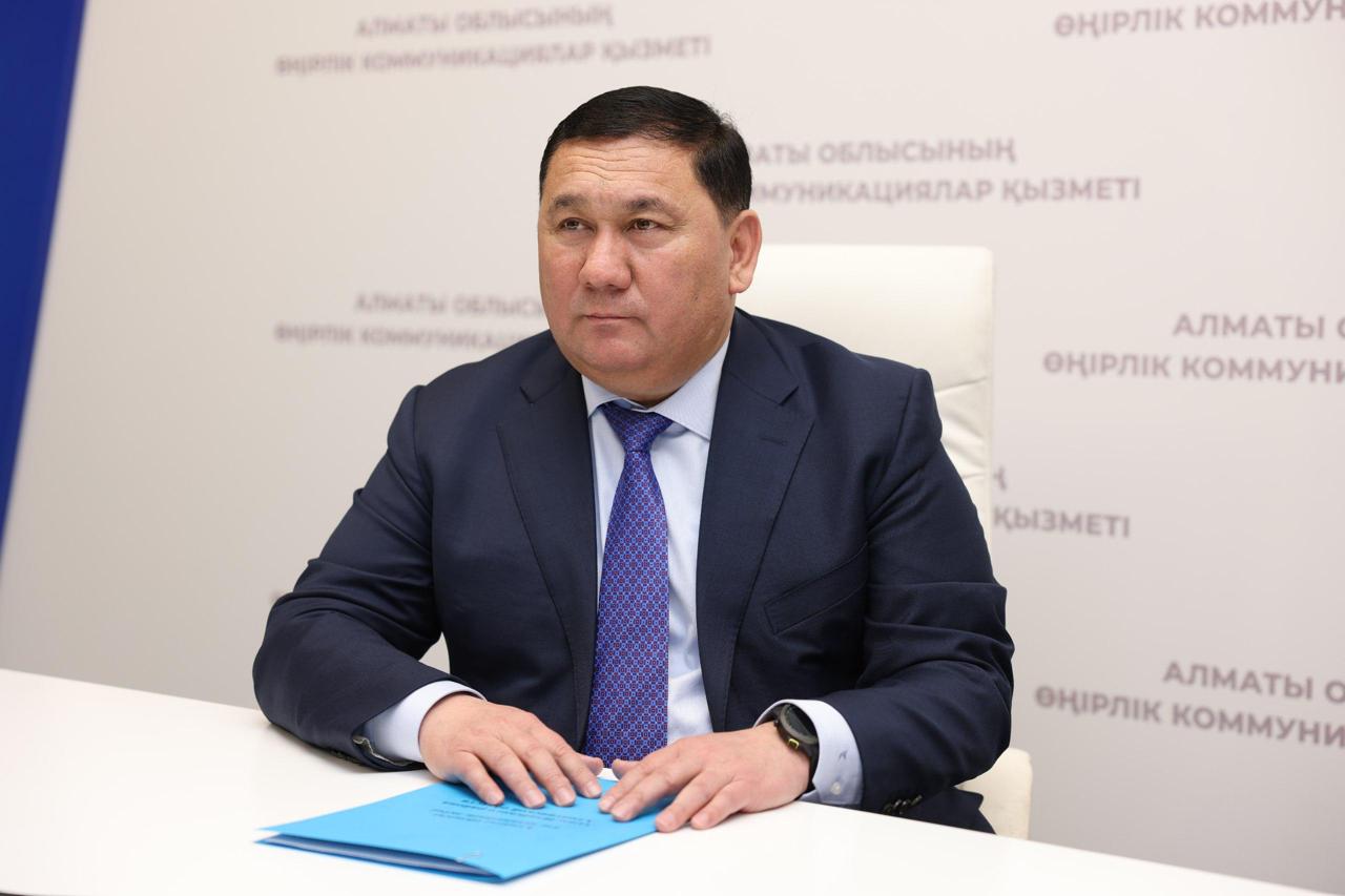 Өте терең минет порно